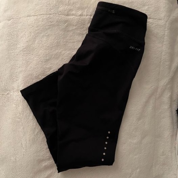 Nike dri fit capri legging - Picture 5 of 5